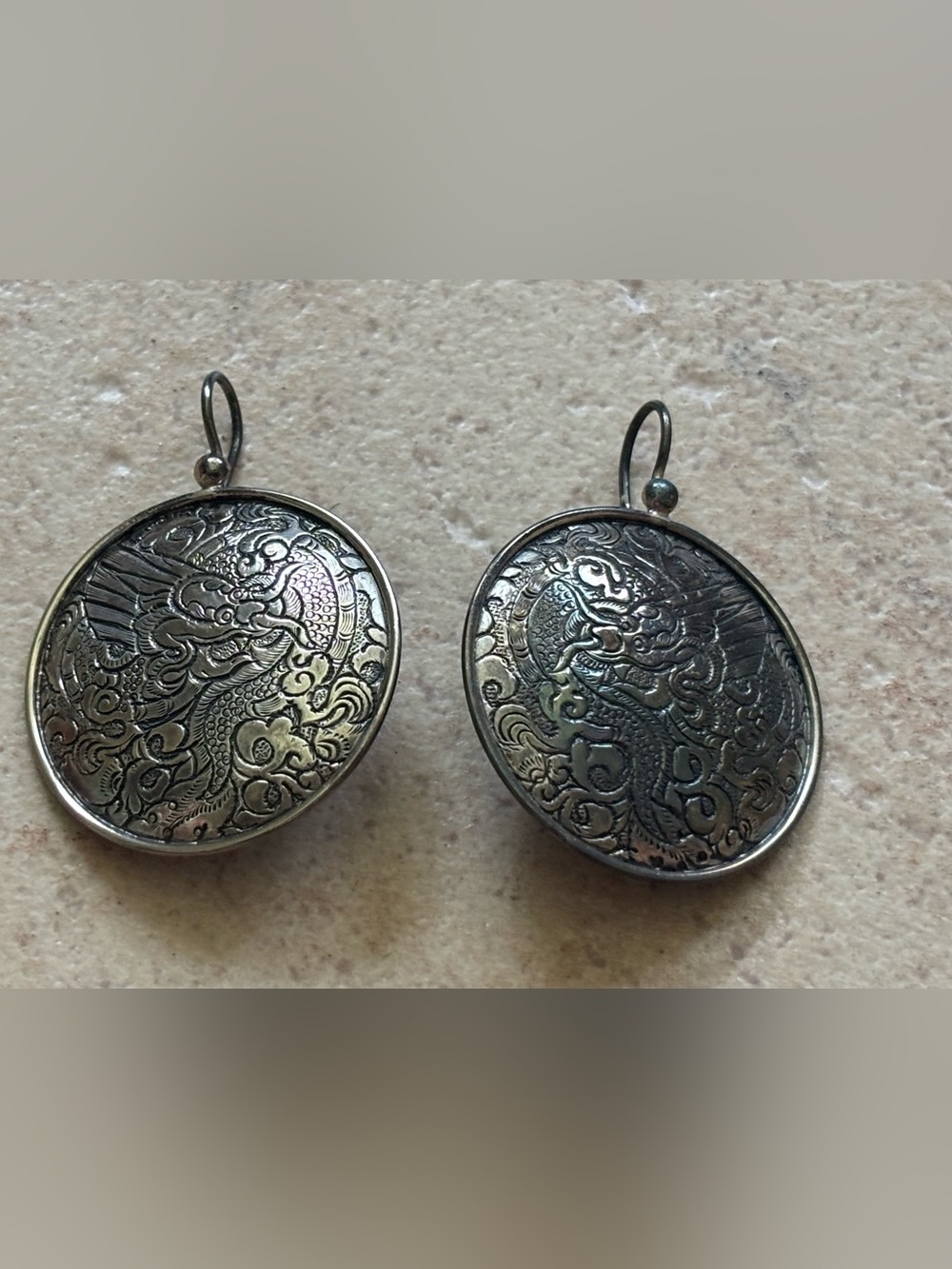 Vintage Silpada Sterling Silver Dragon Etched Asian Drop Earrings Disc WW1228